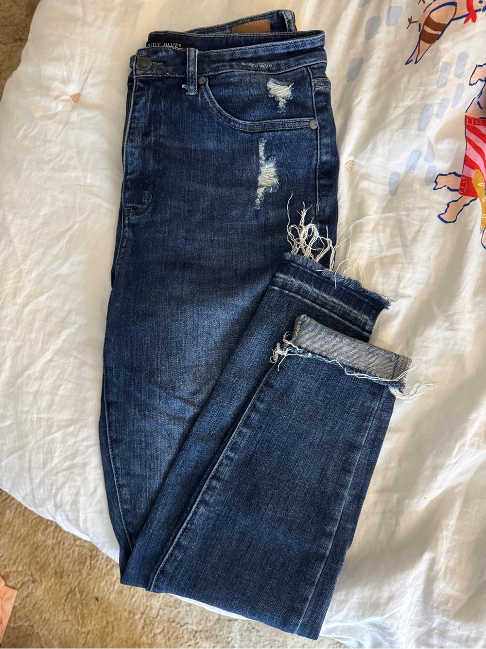 Judy Blue Dark Wash Distressed Skinny Jeans